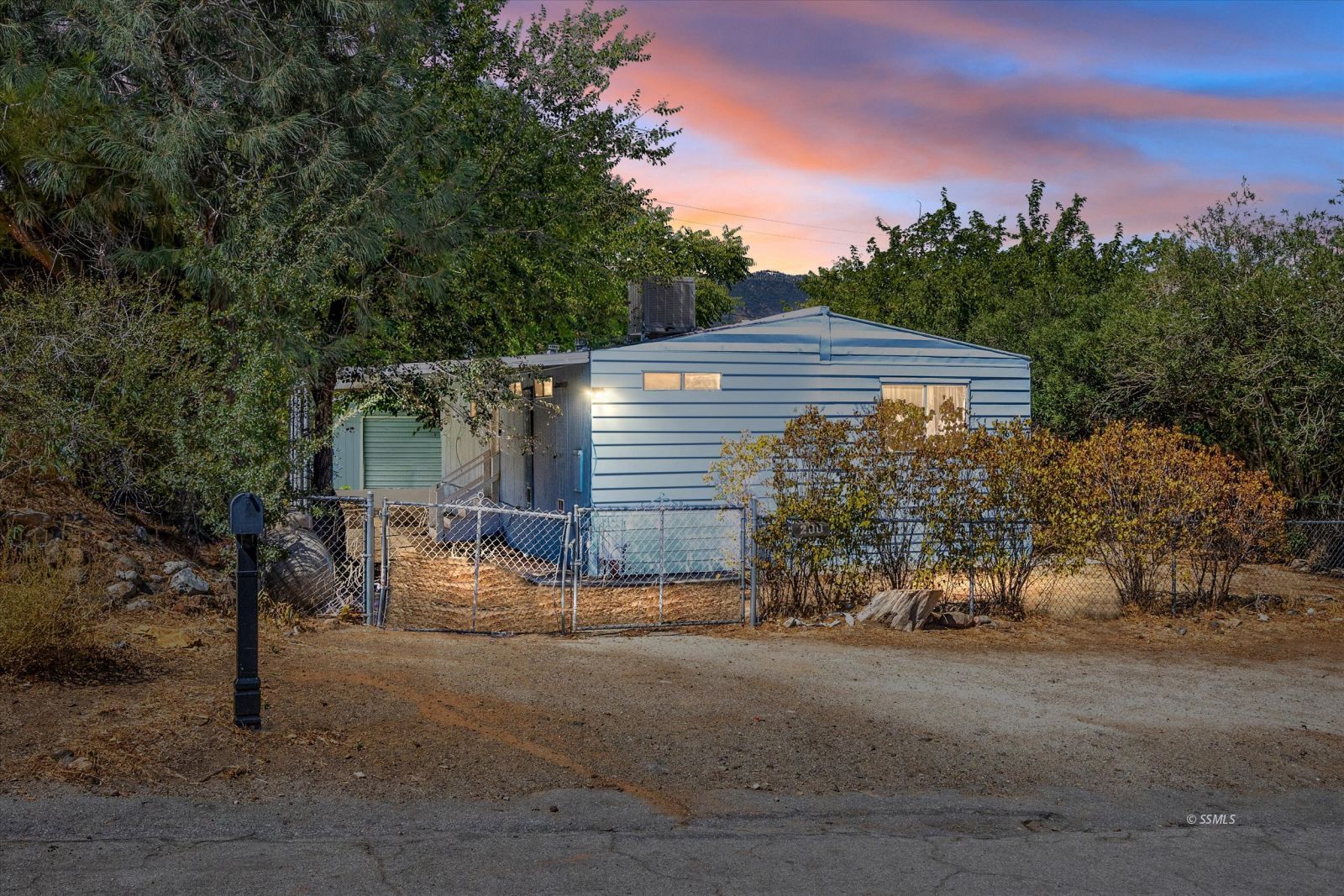 Jones St, Bodfish, CA 93205