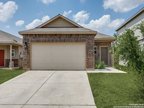 607 Pleasanton Spg, San Antonio, TX, 78221-3928 | Card Image