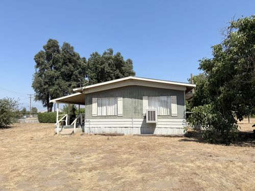 20641 Avenue 322, Woodlake, CA, 93286-9411 | Card Image