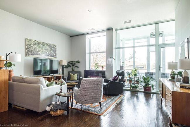 201 - 50 Murray St W, House attached with 2 bedrooms, 1 bathrooms and 1 parking in Hamilton ON | Image 12