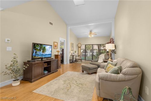 1308-3370 10th St N, NAPLES, FL, 34103-3884 | Card Image