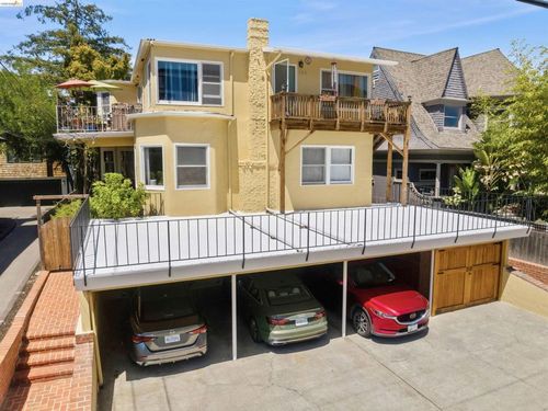 339 Hanover Ave, Oakland, CA, 94606-1372 | Card Image