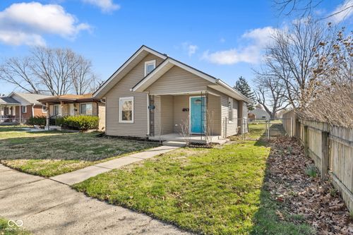 237 8th Ave, Beech Grove, IN, 46107-1209 | Card Image