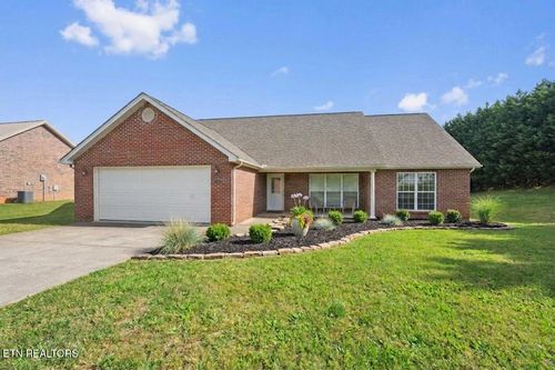 2025 Sequoyah Ave, Maryville, TN, 37804-3425 | Card Image