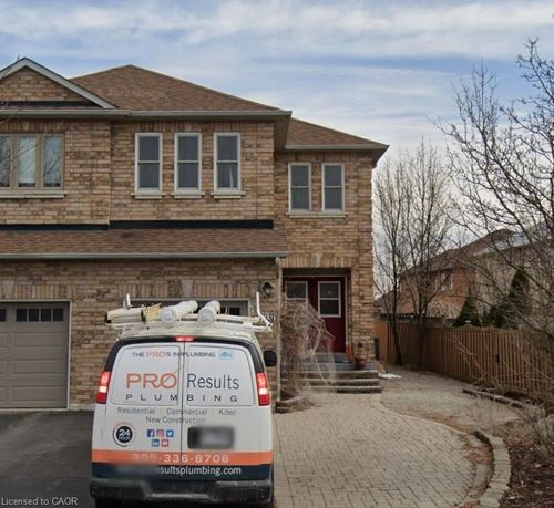 2031 Westree Dr, Oakville, ON, L6M3W3 | Card Image