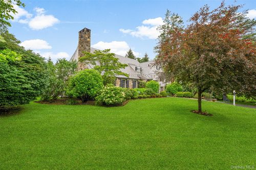 26 Bradford Rd, Scarsdale, NY, 10583-7652 | Card Image