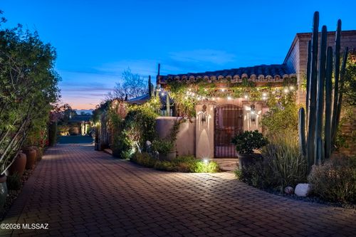 3039 E Placita Los Siete Adobes, Tucson, AZ, 85718 | Card Image