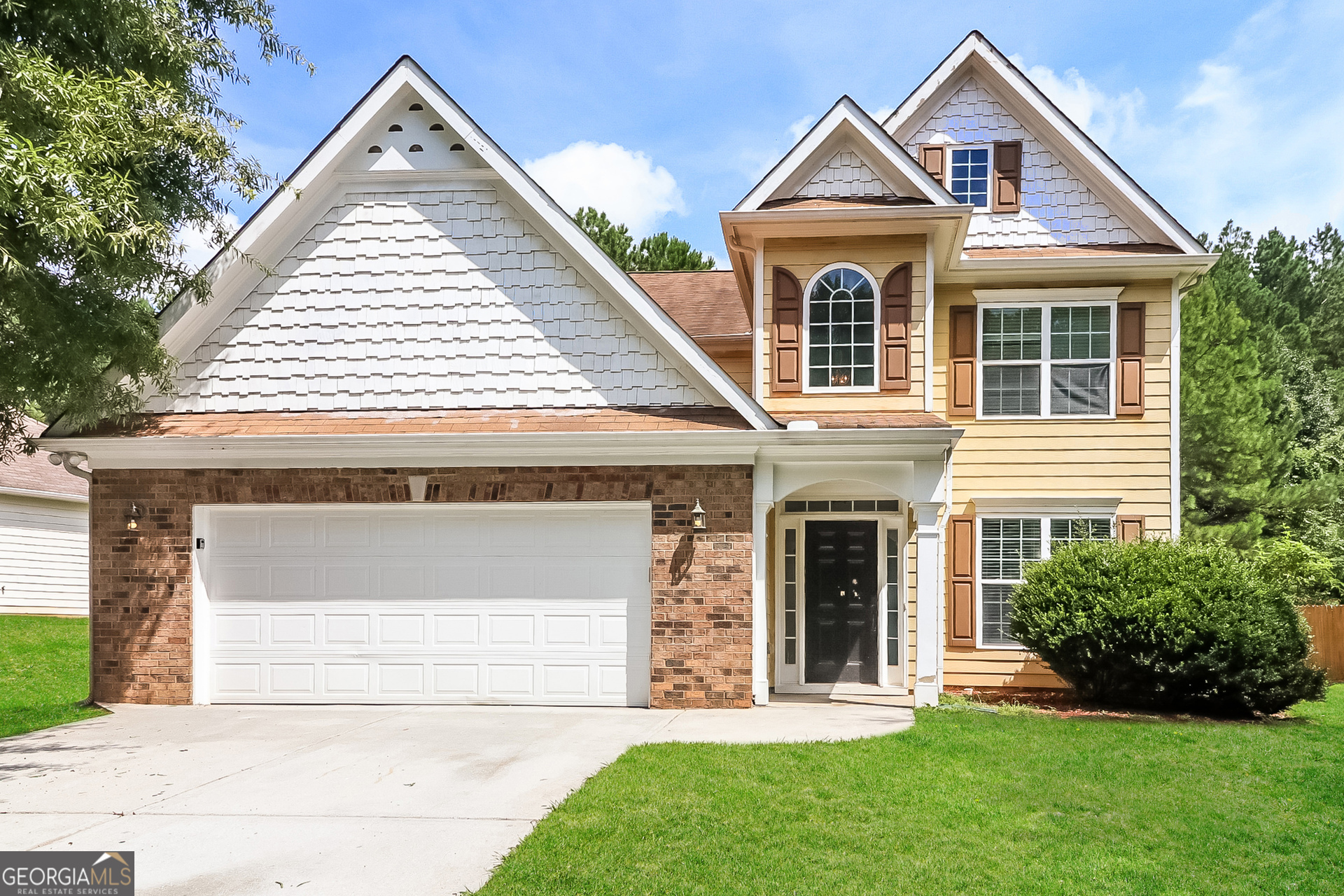 Crestview Cir, Union City, GA 30291