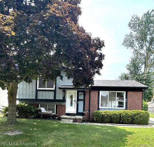 637 Dane Drive, Monroe, MI, 48162 | Card Image