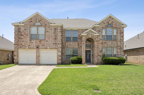 7724 Brook Meadow Ln, Fort Worth, TX, 76133-7956 | Card Image