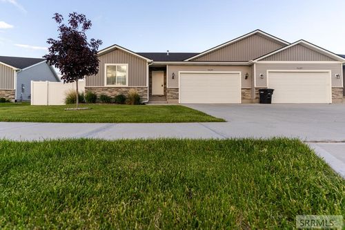 3623 S Yvonne Way, Ammon, ID, 83406-1256 | Card Image