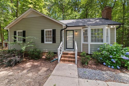 3921 Bamburgh Ln, Apex, NC, 27539-7637 | Card Image