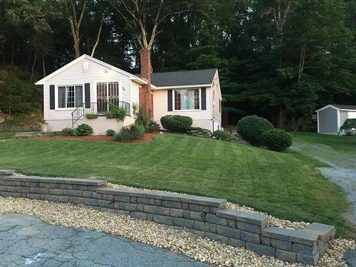 26 Leslie Ln, Millbury, MA, 01527-3144 | Card Image