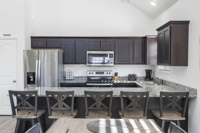 Kitchen/Dining 2 | Image 13