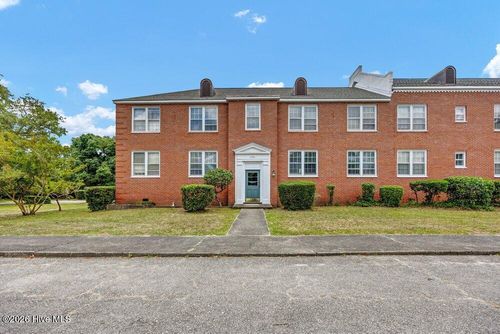 a2-2940 Oleander Drive, Wilmington, NC, 28403 | Card Image