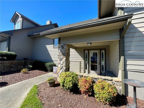 a3-419 E Landing Dr, Jefferson, NC, 28640-8864 | Card Image