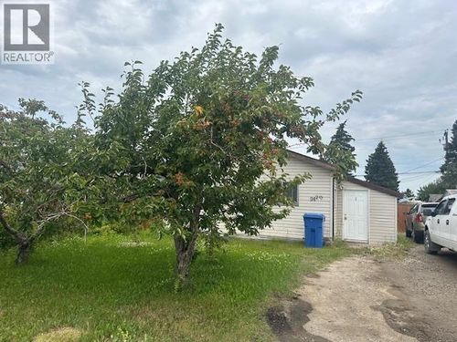 9420 102 Ave, Fort St John, BC, V1J2C6 | Card Image