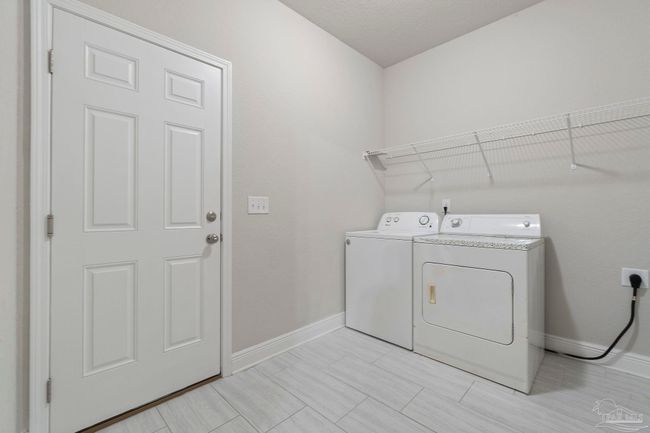 3825 Ranch Rd, House other with 3 bedrooms, 2 bathrooms and 2 parking in Pace FL | Image 13