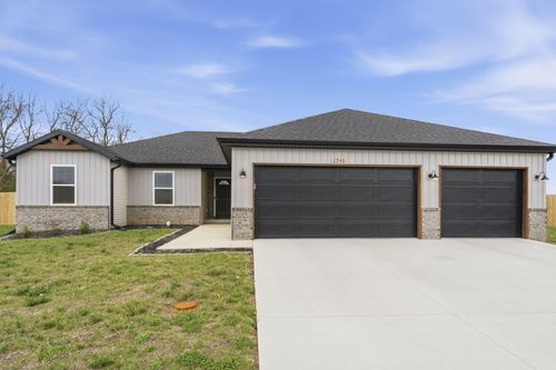 2940 N Nixon Ave, Springfield, MO, 65803-1296 | Card Image