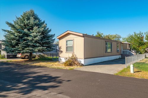 21725 E Wellesley Ave, Otis Orchards, WA, 99027-9301 | Card Image