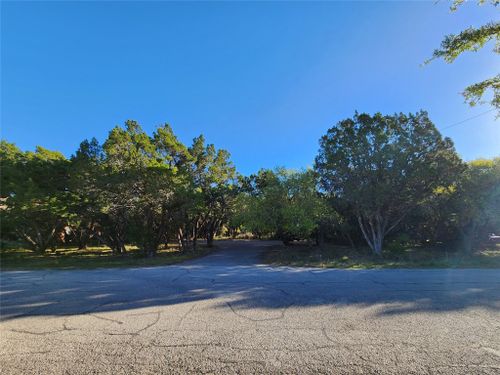 20702 Bonanza St, Lago Vista, TX, 78645-5843 | Card Image