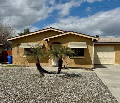 2364 San Padre Ave, Hemet, CA, 92545-2430 | Card Image