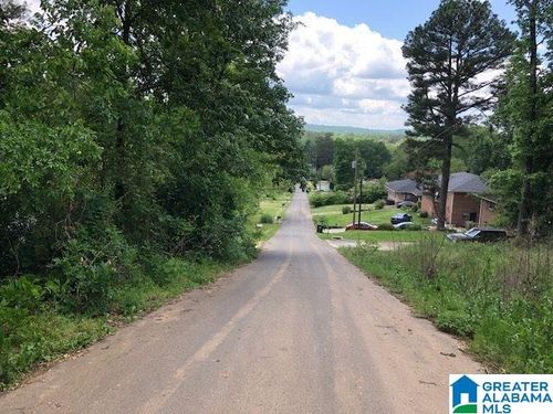 1-122 Pinecrest Rd, Bessemer, AL, 35023-1321 | Card Image