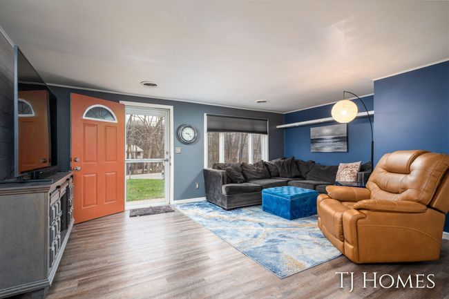 13-web-or-mls-2215 Maguire-8 | Image 4