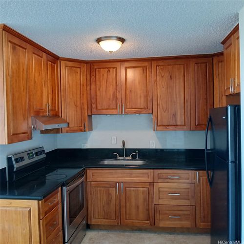 9h-1425 Liliha St, Honolulu, HI, 96817-3522 | Card Image