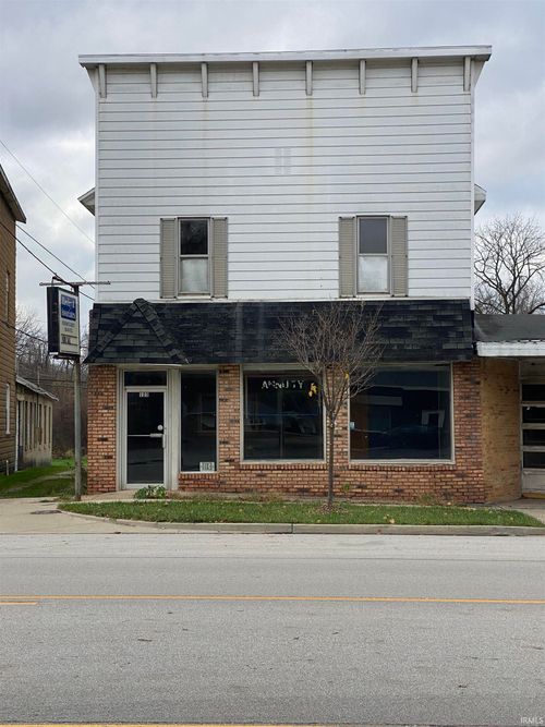 123 S Michigan St, Lakeville, IN, 46536-7704 | Card Image