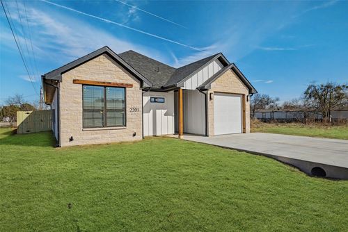 2201 Comet Trl, Granbury, TX, 76048-5756 | Card Image