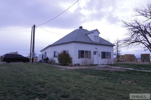 2967 W 2400 N, Arco, ID, 83213-8715 | Card Image