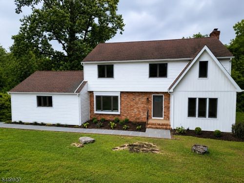 111 Dover Chester Rd, Randolph, NJ, 07869-1901 | Card Image
