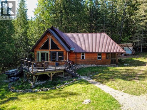 16317 Cedar Rd, Crawford Bay, BC, V0B | Card Image