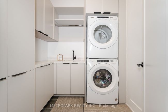 PH215 - 9000 Jane St, Condo with 2 bedrooms, 3 bathrooms and null parking in Concord ON | Image 30