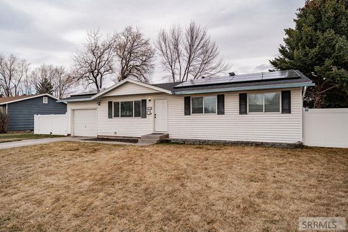 3715 E Michelle Street, Idaho Falls, ID, 83401 | Card Image
