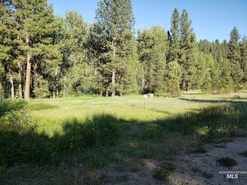 7 Creekside Ct, Garden Valley, ID, 83622-5294 | Card Image