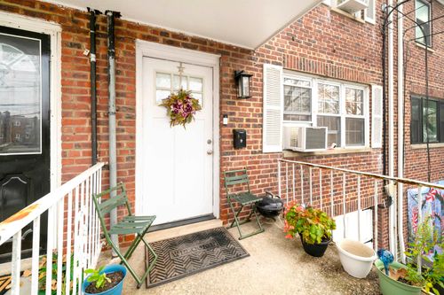 64 College St, Jersey City, NJ, 07305-1520 | Card Image