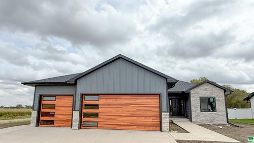 3200 Cider Mill Way, South Sioux City, NE, 68776 | Card Image