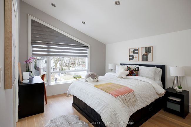 242 Sutherland Dr, House other with 6 bedrooms, 6 bathrooms and 2 parking in East York ON | Image 35