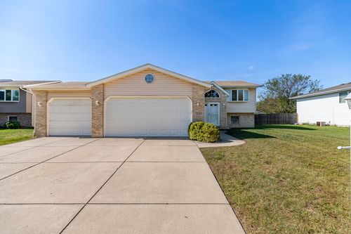 7723 Eider Ave, Hobart, IN, 46342-6871 | Card Image