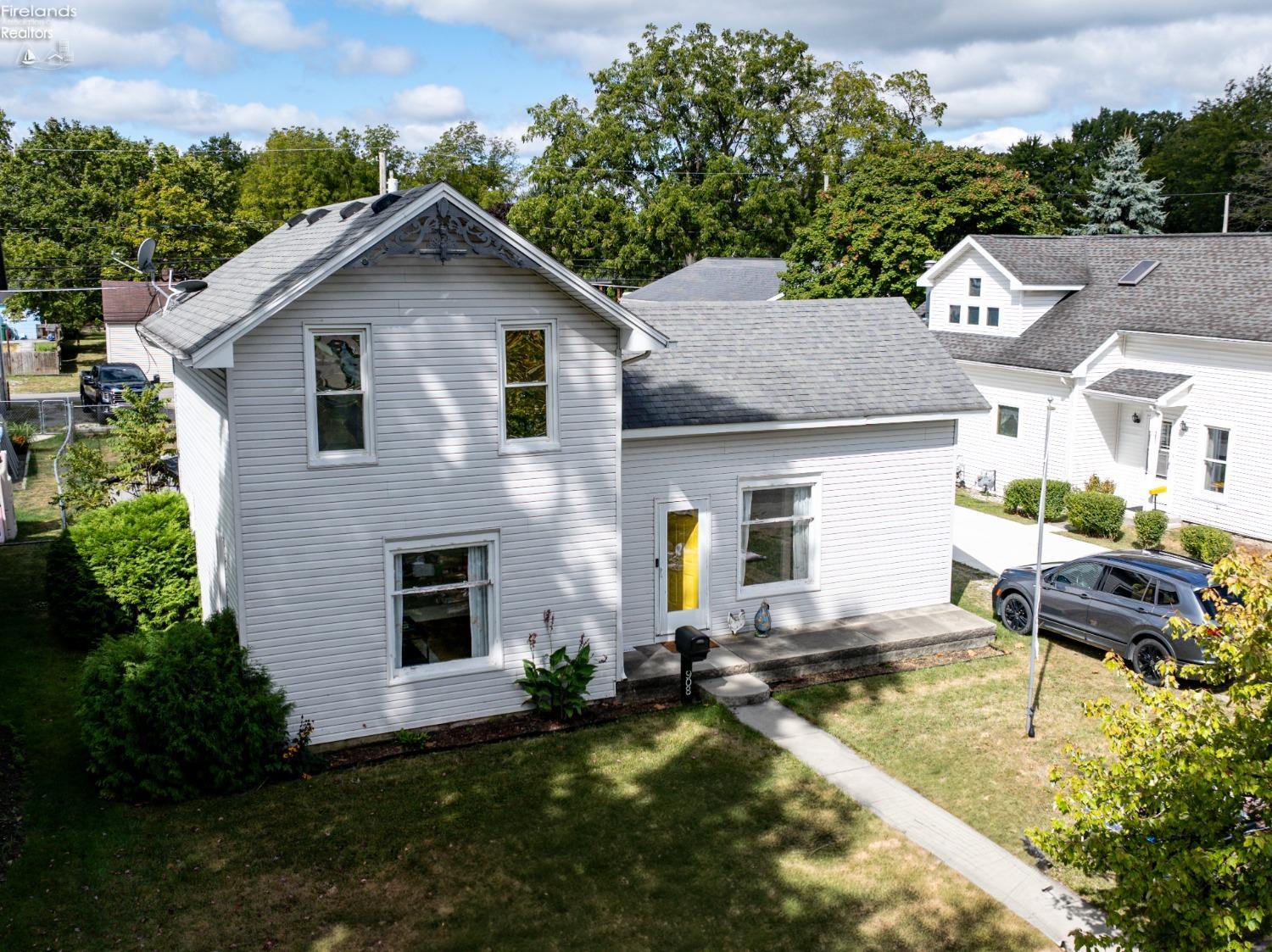 Main St, Genoa, OH 43430