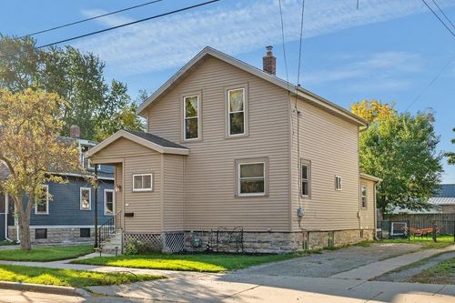 333 W 11th Avenue, OSHKOSH, WI, 54902 | Card Image