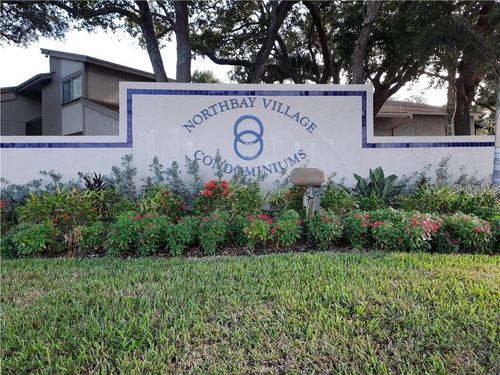 24b1-6324 Newtown Cir, TAMPA, FL, 33615-3648 | Card Image