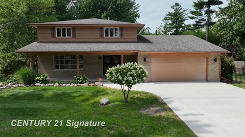 3175 Delevan Dr, Saginaw, MI, 48603-1706 | Card Image