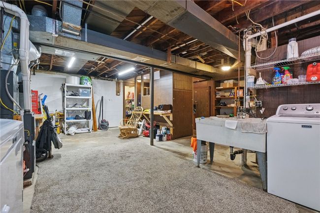 1102 Dagmar Ave, House other with 3 bedrooms, 2 bathrooms and 4 parking in Pittsburgh PA | Image 29