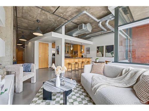302-2100 16th St, Denver, CO, 80202-5184 | Card Image