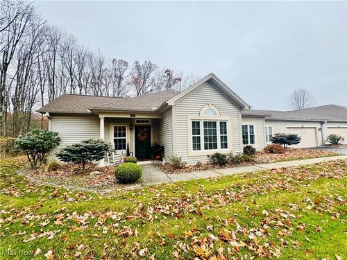 8d-5645 Clingan Rd, Struthers, OH, 44471 | Card Image