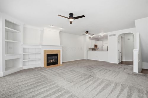 8140 Artisan Way, Reynoldsburg, OH, 43068-9354 | Card Image