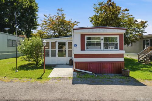 37-37 Treeline Cir, Cold Spring, NY, 10516-4302 | Card Image